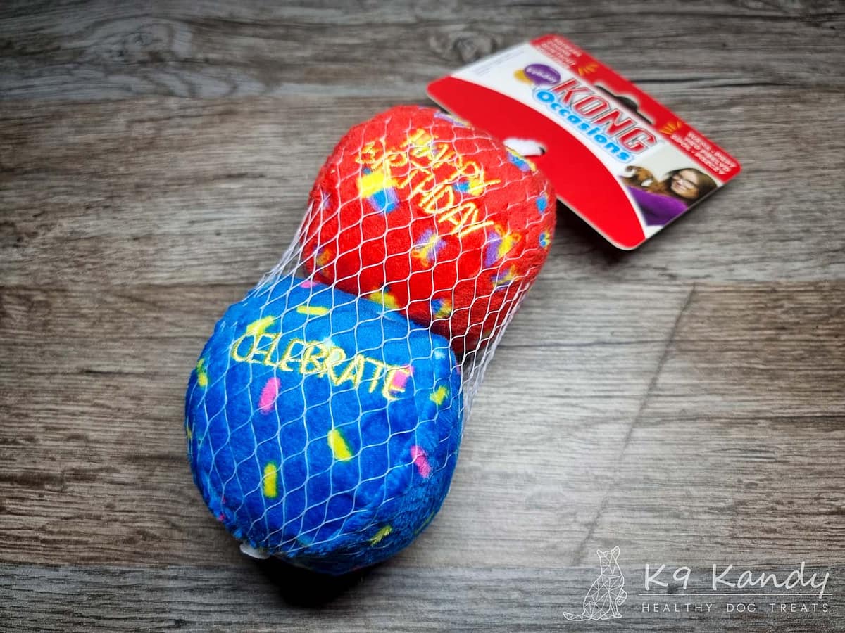 Kong Plush Bday Ball - 002 W Kong Occasions Birthday Balls